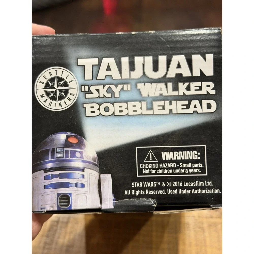 NIB Seattle Mariners Taijuan 'Sky' Walker Star Wars night SGA limited Bobblehead